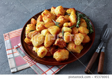 crispy Roast Potatoes on a plate crispy Roast Potatoes on a plate 45378001