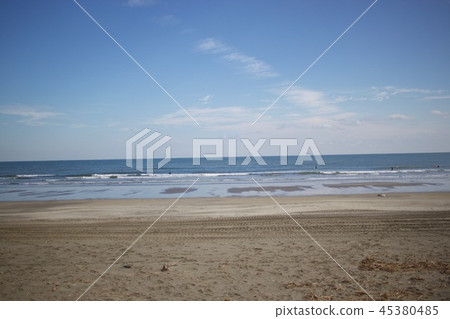 青島海岸 45380485