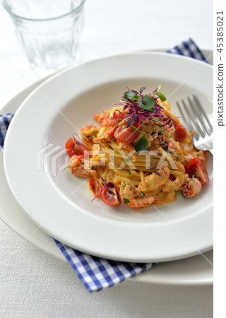 龍蝦奶油意粉 45385021