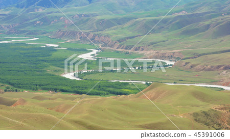 中國,新疆省,巴音布魯克牧場,河流 中國,新疆省,巴音布魯克牧場,河流 45391006