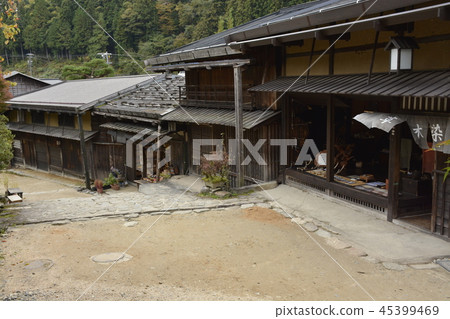 [Nagano Prefecture Minamigiso-cho] Nakasendo and Tsumagojuku townscape 45399469