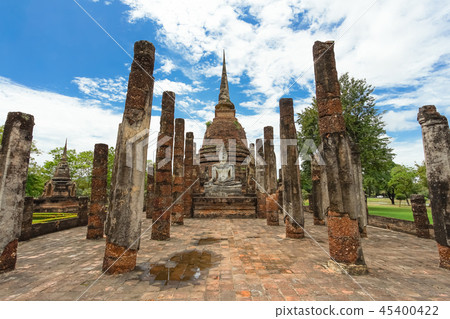 UNESCO World Heritage site Wat Sa Si in Sukhothai. UNESCO World Heritage site Wat Sa Si in Sukhothai. 45400422