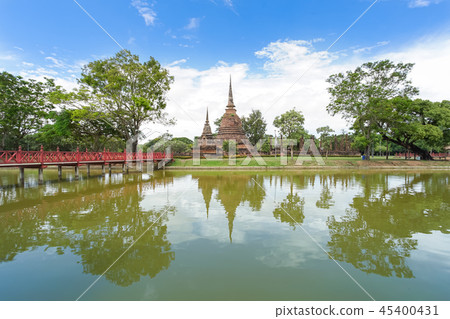 UNESCO World Heritage site Wat Sa Si in Sukhothai. UNESCO World Heritage site Wat Sa Si in Sukhothai. 45400431