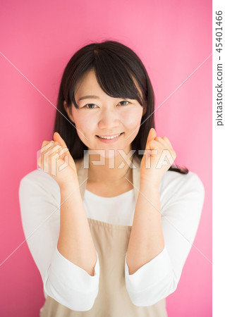 A woman who had an apron A woman who had an apron 45401466