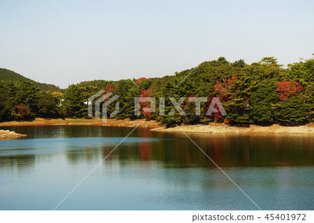 Nodake湖(長崎縣大村市:秋季假日季節) Nodake湖(長崎縣大村市:秋季假日季節) 45401972