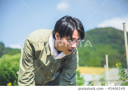 Rice farming man 45406149
