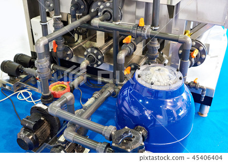 Pipes and equipment for swimming pools 45406404