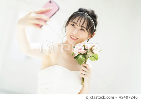 Woman marriage prom dress selfie 45407246