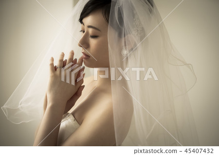 Woman marriage bridal image 45407432