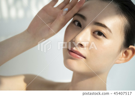 女人肖像美女形象 45407517
