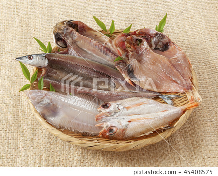 Assorted dried fish 45408575