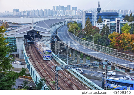 地鐵,地鐵,汽車站,東吉,首爾 地鐵,地鐵,汽車站,東吉,首爾 45409340