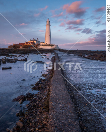 St Marys Lighthouse on Northumbrian Coast St Marys Lighthouse on Northumbrian Coast 45409465