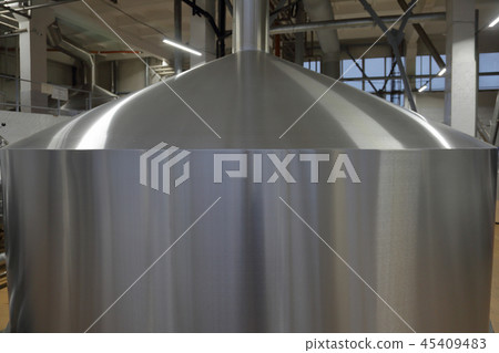 Equipment for production of beer in factory shops Equipment for production of beer in factory shops 45409483