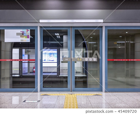 屏風門，保安，地鐵站，地鐵站，平台 45409720