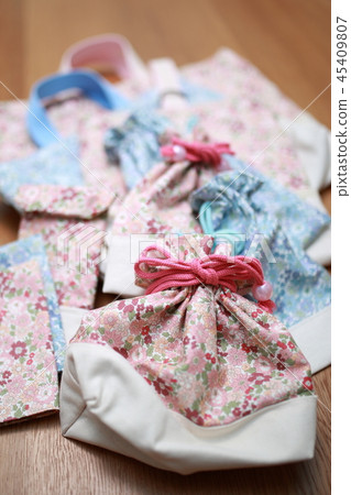 包包（手工製作手工小盒子案例雜項繪圖工作束口袋午餐墊花卉圖案） 45409807