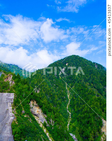 黑部峽谷 45413837