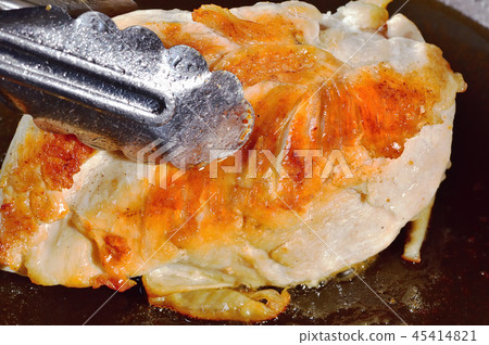Chicken saute 45414821