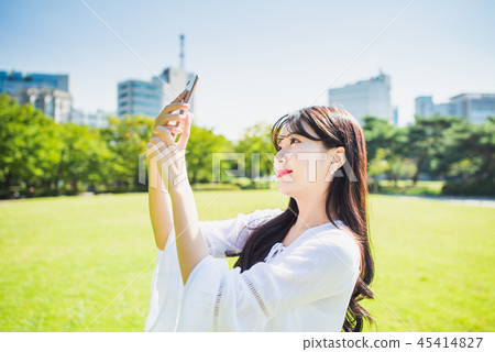 女人女大生女孩可愛都市浪漫休閒 45414827