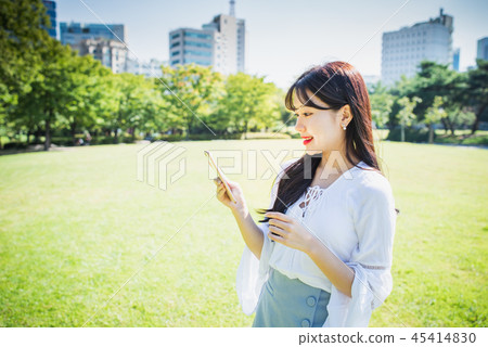 女人女大生女孩可愛都市浪漫休閒 45414830