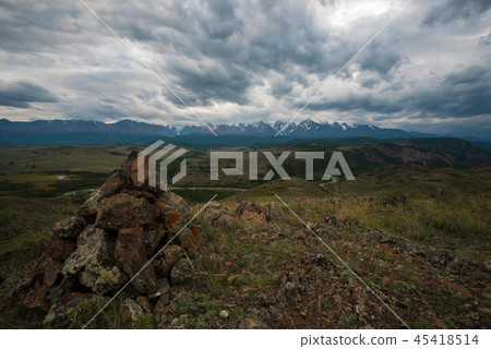 Kurai steppe and North-Chui ridge Kurai steppe and North-Chui ridge 45418514