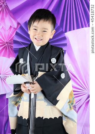 Five-year-old boy of five hundred fifty-three haori Five-year-old boy of five hundred fifty-three haori 45418732