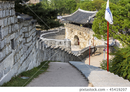 Suwon Hwaseong Suwon Hwaseong 45419207