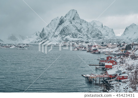 Reine fishing village, Norway Reine fishing village, Norway 45423431