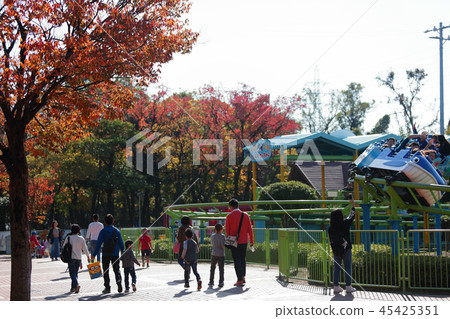 秋天色的遊樂園 秋天色的遊樂園 45425351
