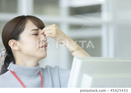 Business woman desk work Business woman desk work 45425433