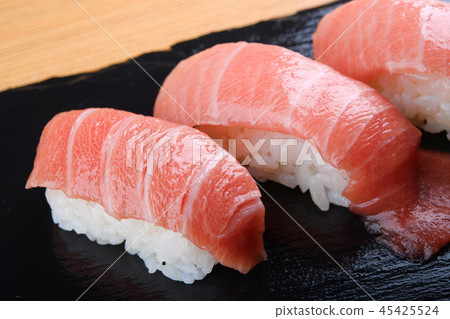 Large Tori nigiri sushi 45425524