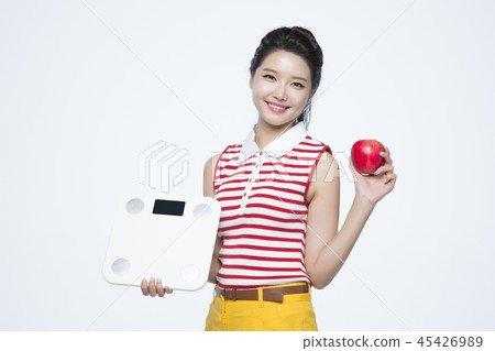 beautiful young woman announcing, shouting, speaking concept photo. attractive young woman isolated. 212 45426989