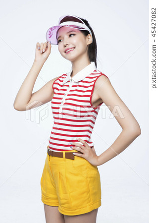 beautiful young woman announcing, shouting, speaking concept photo. attractive young woman isolated. 224 45427082