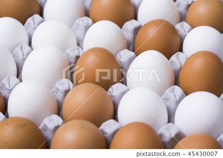 Close up of an eggs object concept photo. group or crack of eggs. 068 45430007