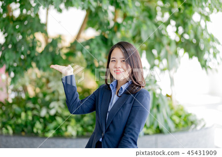 女接待員信息辦公室 女接待員信息辦公室 45431909