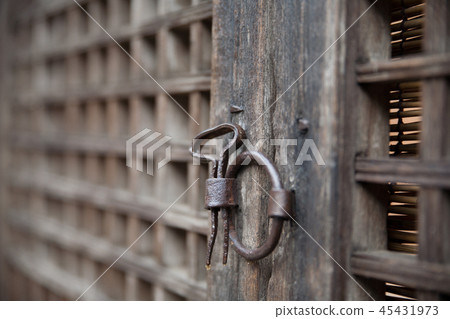 Door, knocker, tradition, restraint, lock, open, lock, handle, culture, latch 45431973