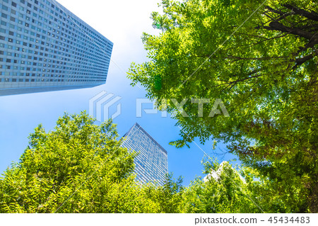 許多綠色辦公室街道風景 45434483