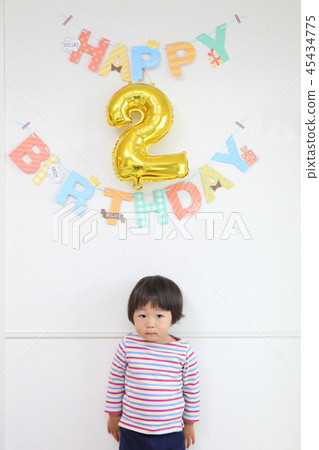 2 Second birthday 45434775