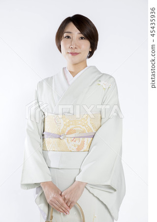 Kimono woman image 45435936