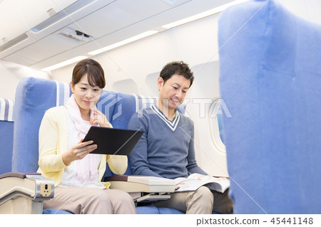 飛機機載旅行夫婦機上購物免稅 45441148