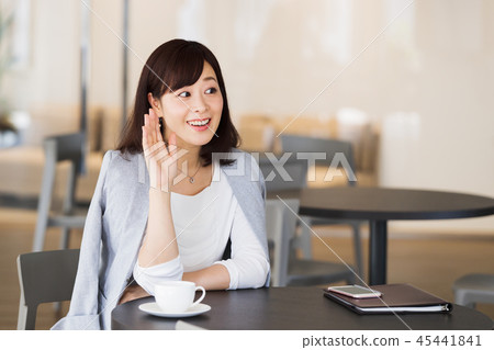 Cafe Shared Office Coworking Woman Middle Business Business Woman Cafe Shared Office Coworking Woman Middle Business Business Woman 45441841