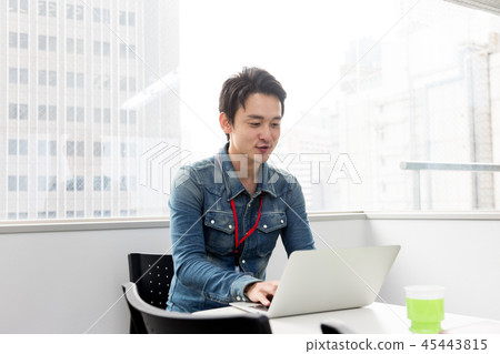  企業形象 45443815