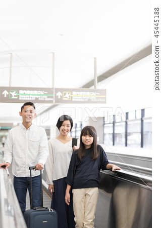 Airport family tour 45445188