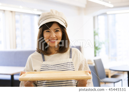 Cafe Restaurant Female Young Female Person Restaurant Restaurant Owner Owner Clerk Part-time Part 45445531