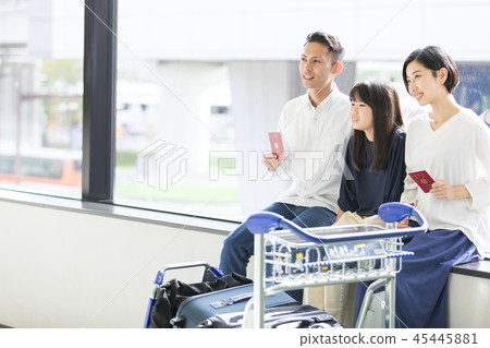Airport family tour 45445881