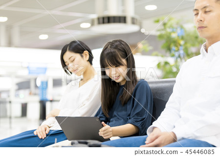 Airport Family Travel Canceled Waiting Area Space Killed 45446085