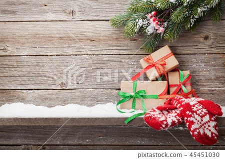 Christmas gift boxes and xmas fir tree Christmas gift boxes and xmas fir tree 45451030