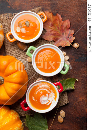 Pumpkin cream soup 45451087