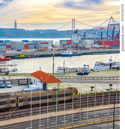 Comercial port of Lisbon, Portugal 45455070