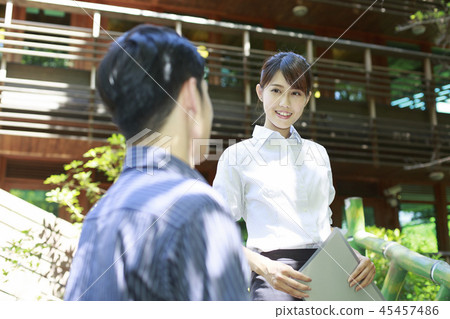 businessman and businesswoman 45457486